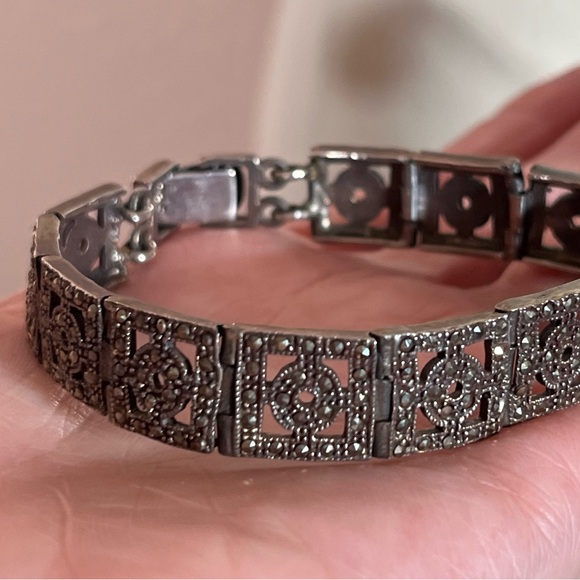 Antique 1920's Art Deco Sterling Silver Marcasite Flapper Bracelet - Picture 3 of 17